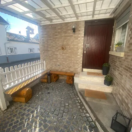 Gemuetliches, Uriges Gaestehaus In Guter Lage Дом отдыха